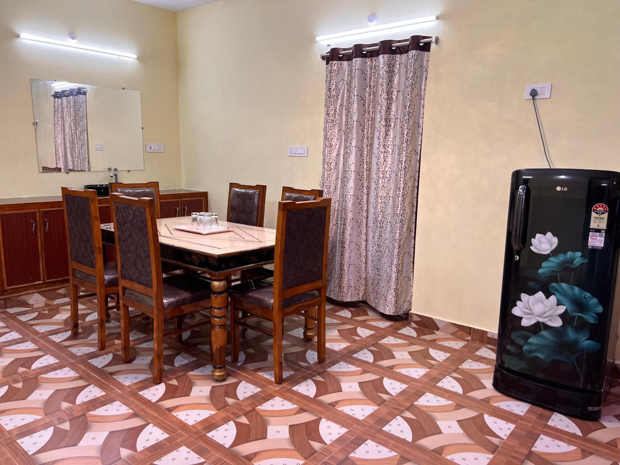 Dwaraka Home Stay Tirupati Ngoại thất bức ảnh